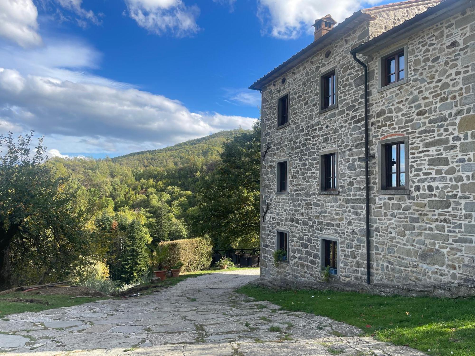Bio Agriturismo Il Vigno Caprese Michelangelo Extérieur photo